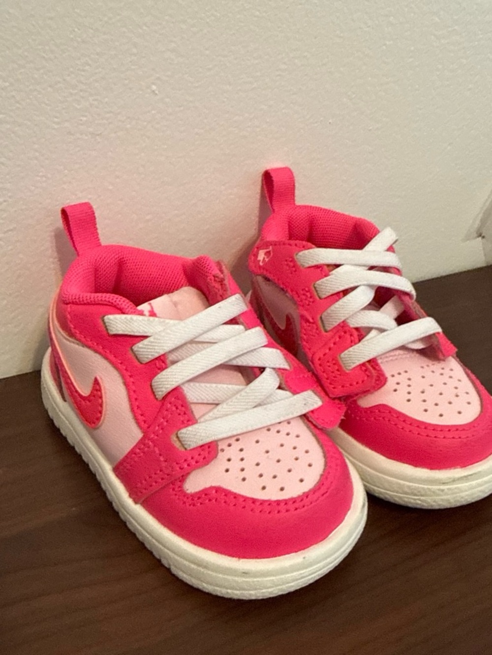 Nike Kids Bright Pink and Light Pink Sneakers with White Laces